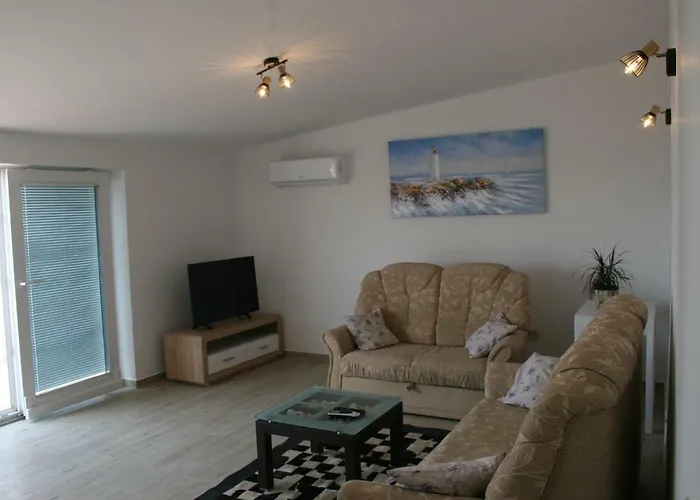 Aria Apartment Banjol